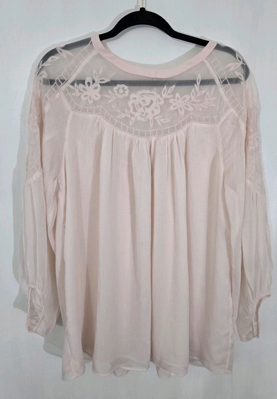 Pink Floral Embroidered Blouse Size Medium romantic fairy cottage flowy coquette